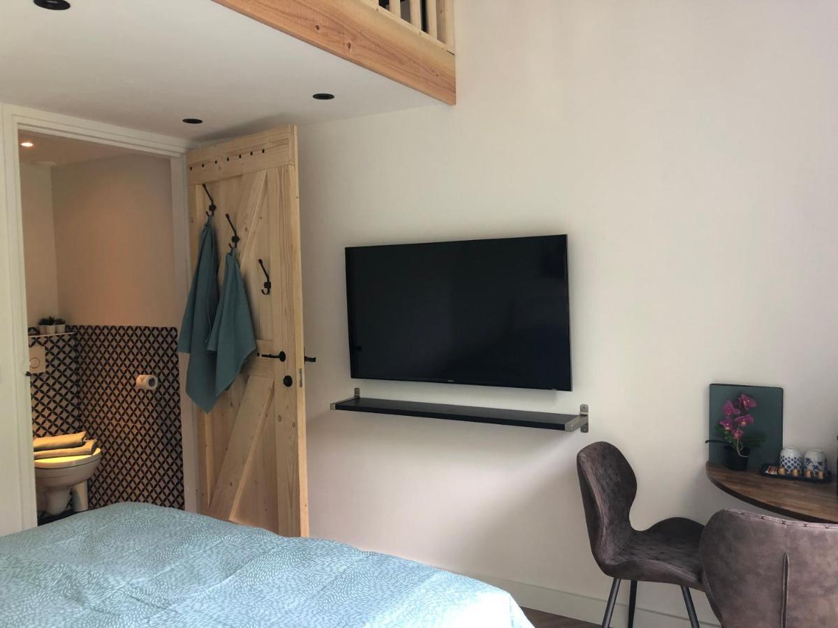 Flora'S B&B Landsmeer Экстерьер фото